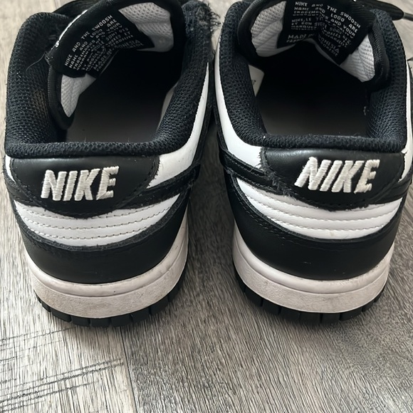 Nike Dunk Low - Picture 3 of 6